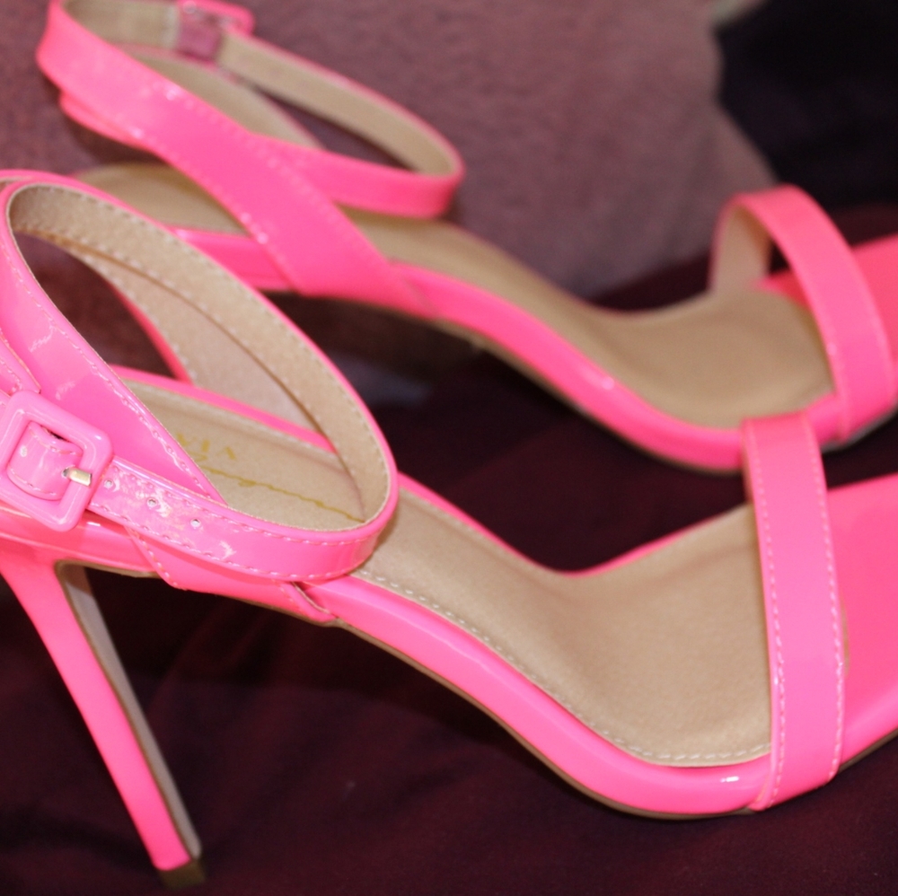 Olivia idols heeled sandals